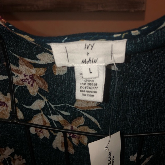 NWT wrap dress - Picture 4 of 4